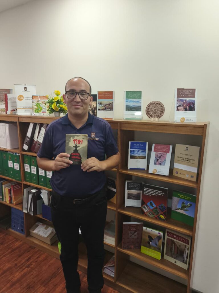 Universidad de Tarapacá comparte la sexta recomendación lectora de CABID con 1984, de George Orwell 1 5. Yerko Cubillos - Biblioteca UTA
